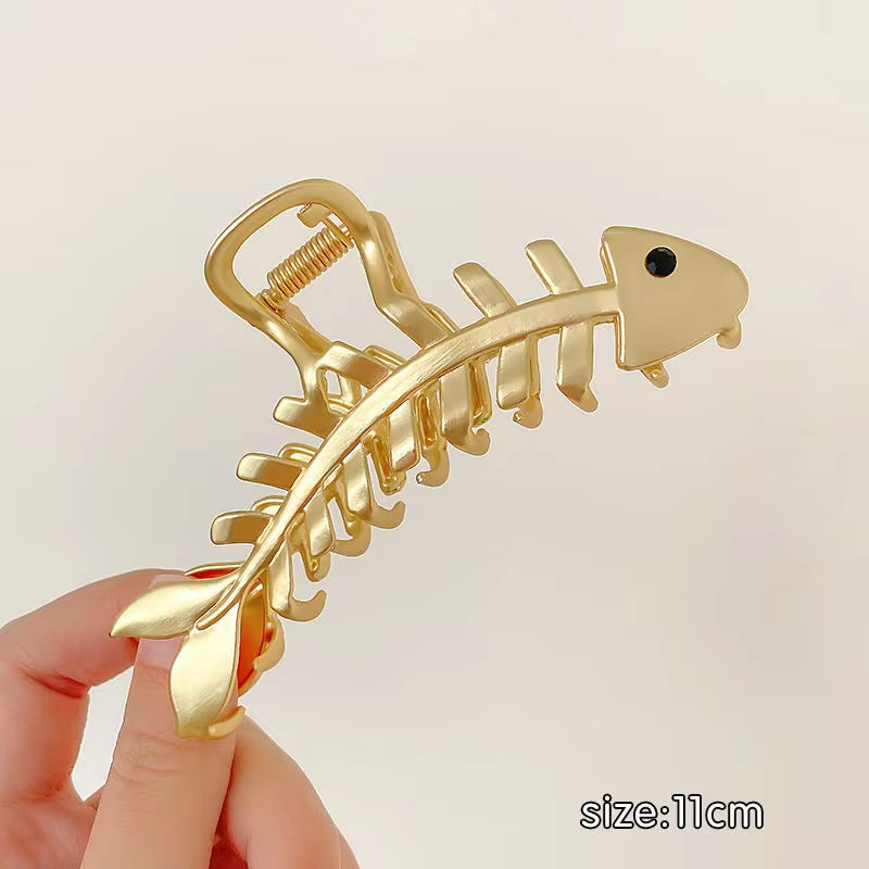 Fashion Gold Color Hollow Geometric Hair Clips Metal Hair Claw Cross Hairclip Headband Hairpin Hair Crab Women Hair Accessories